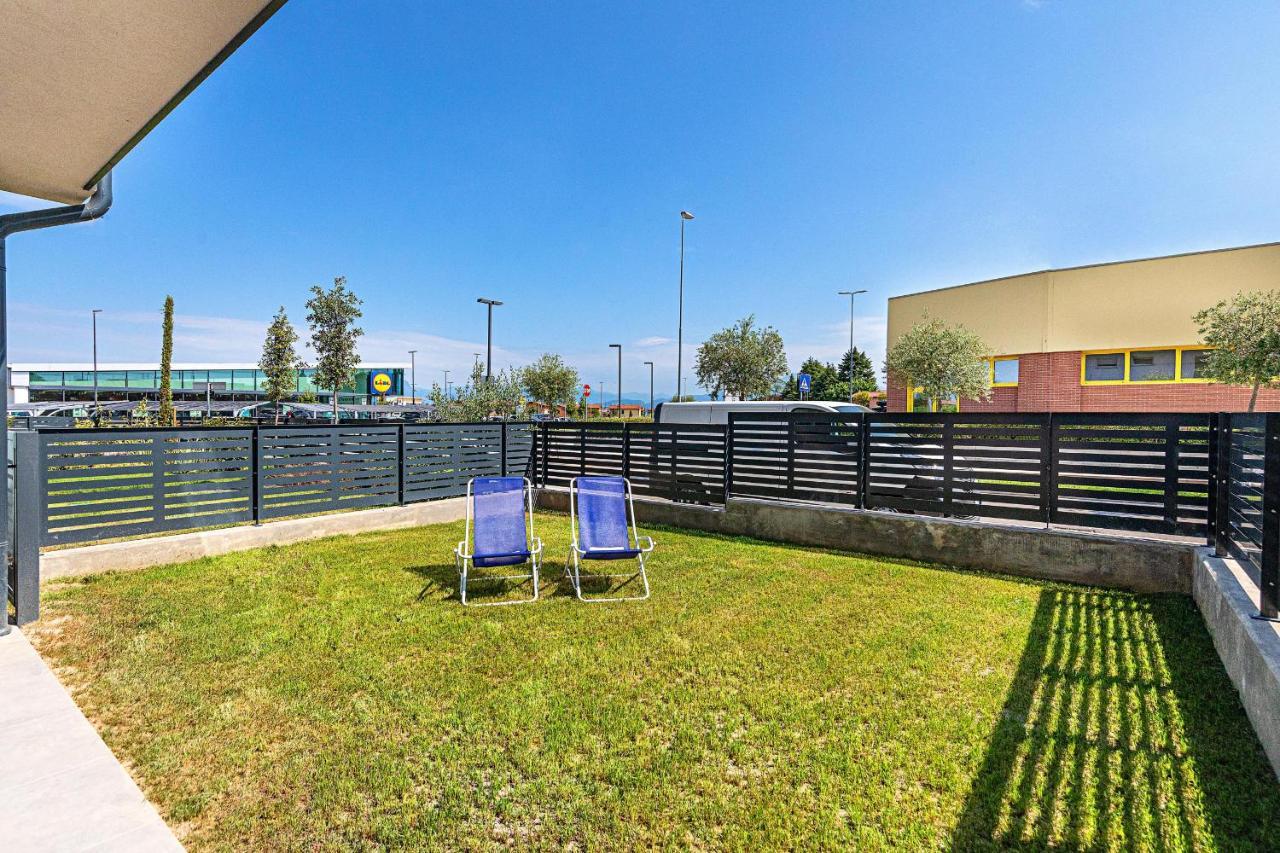페스키에라델가르다 Una Terrazza Sul Lago A2 Con Piscina By Wonderful Italy 아파트 외부 사진